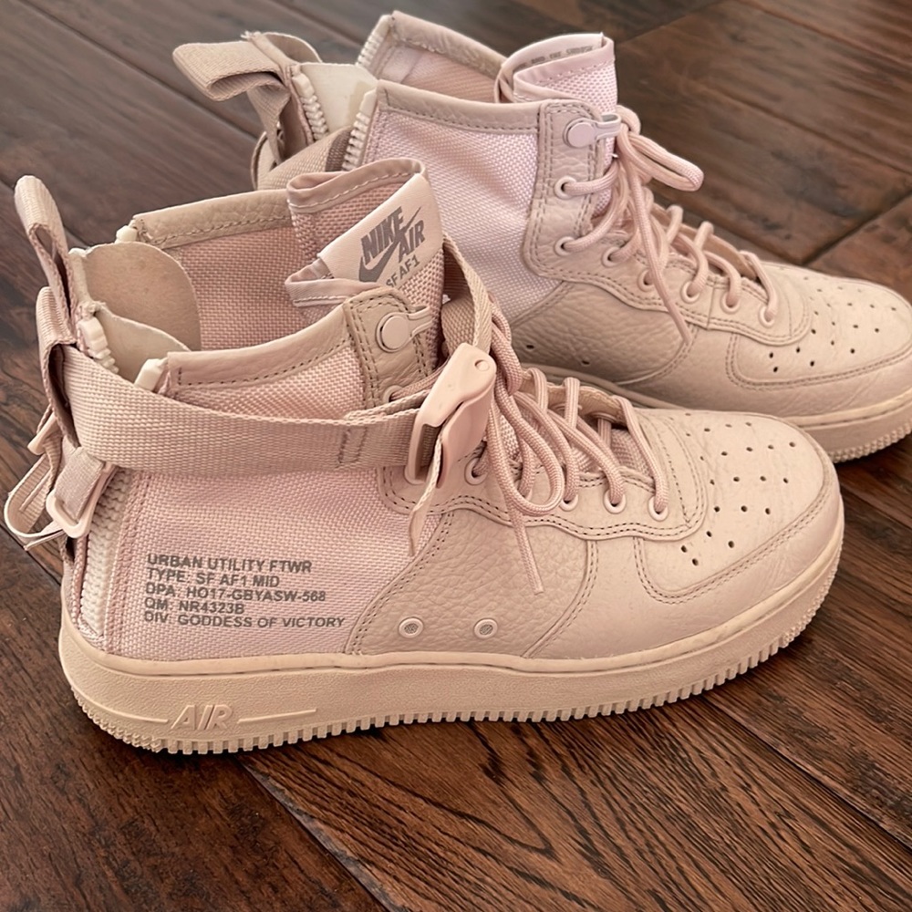 NIKE AIR SF AF1